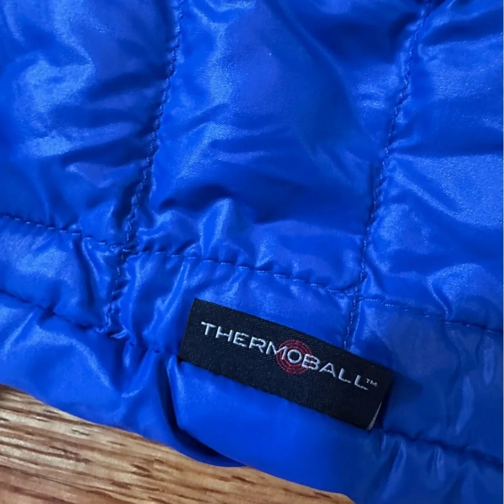 The North face  Men’s Thermoball full Zip Quilted Jacket-Puffer  Size XL